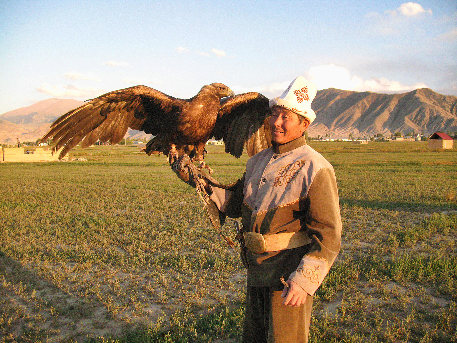 По следам караванов Великого шелкового пути: Узбекистан и Киргизия с внутр. а/б (2/102)