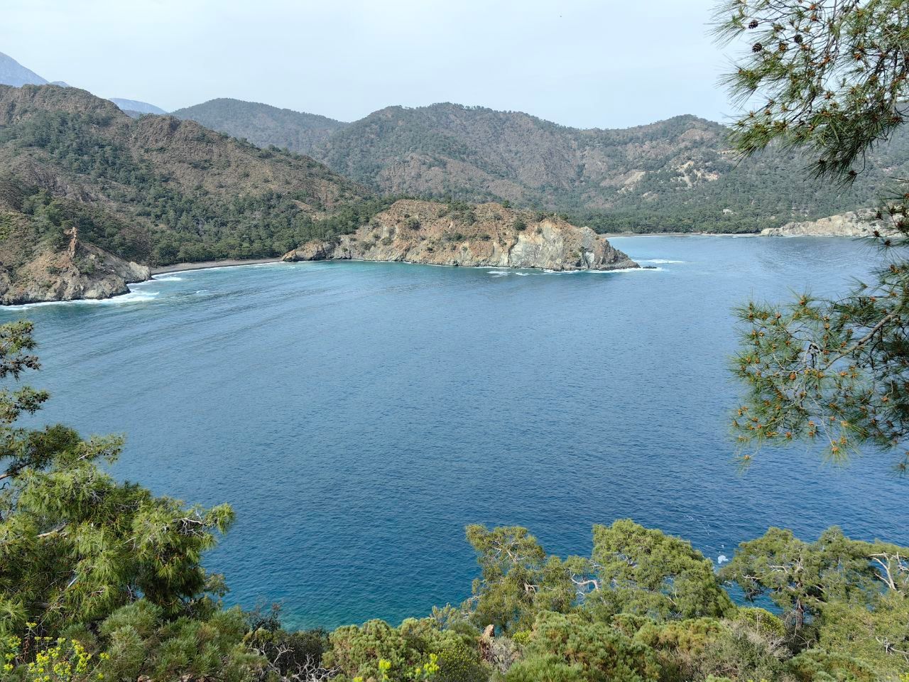 Восточная Ликийская тропа вдоль моря. Палатки, налегке.
