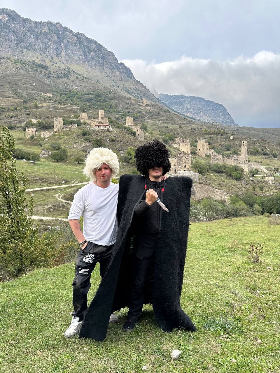 Великолепие гор, кавказская кухня и тёплая компания. Путешествие по трем республикам (24/39)