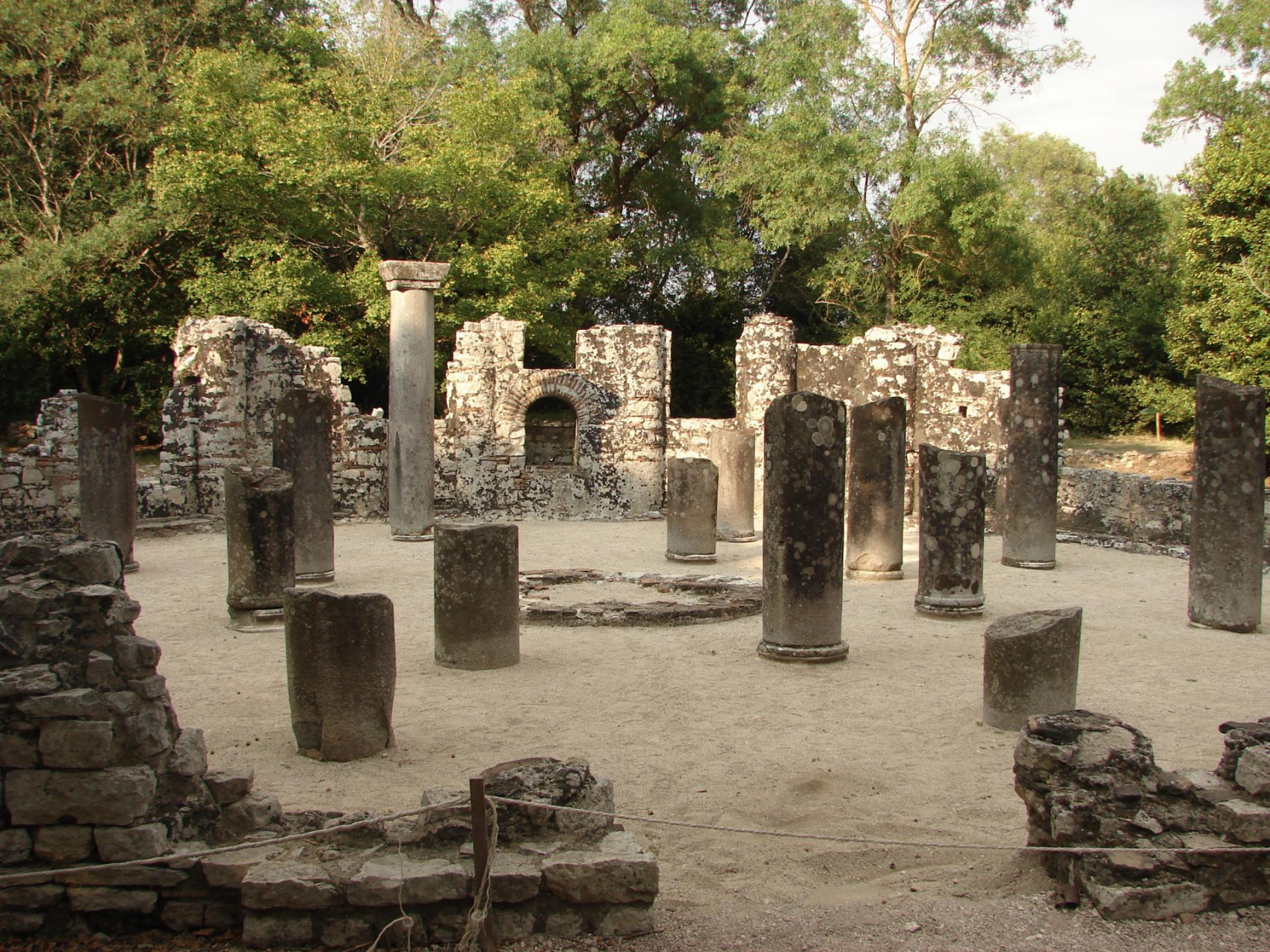 Албанские каникулы (30/56)