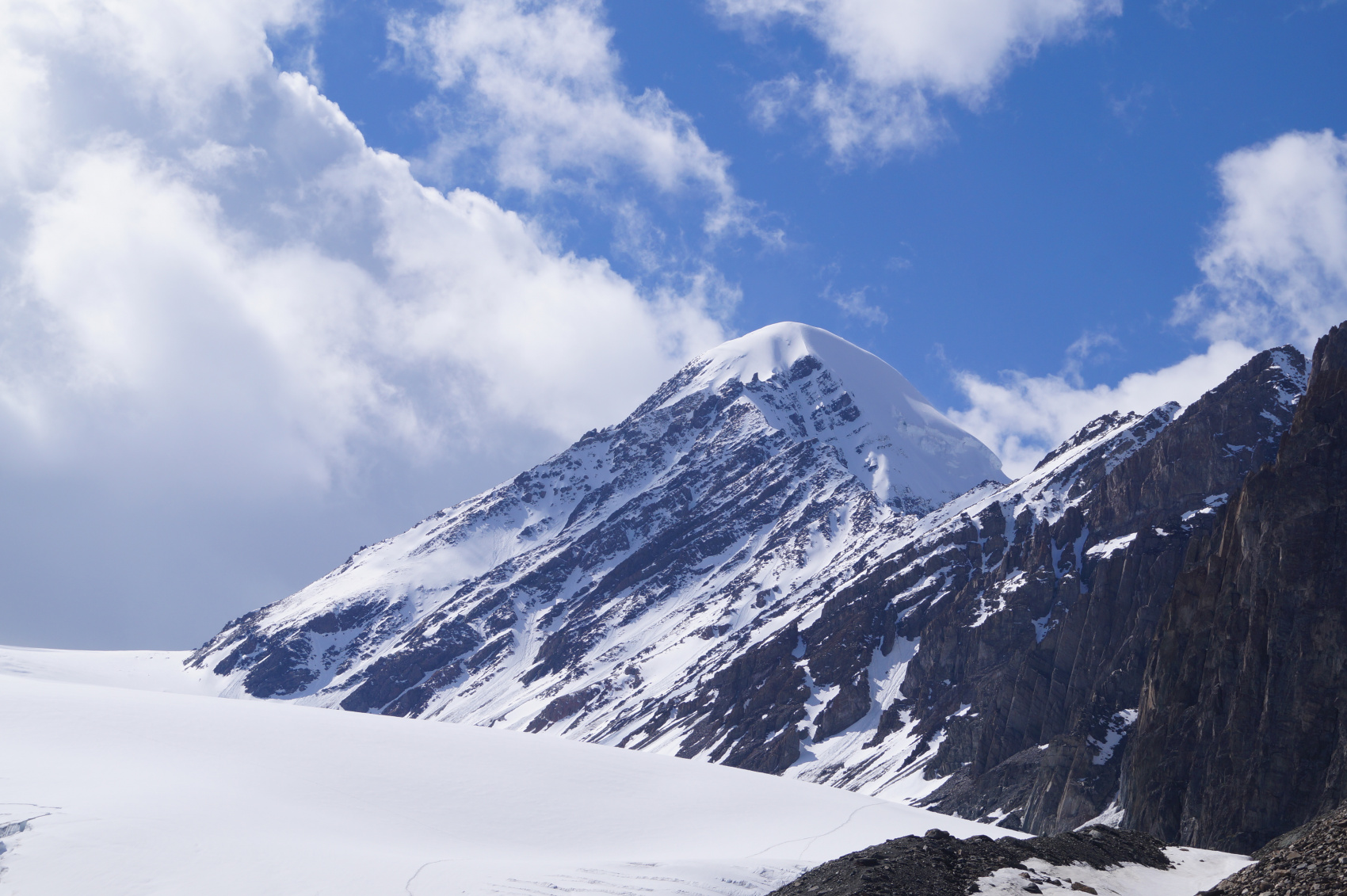 Восхождение на вершину Актру - Баш (2/40)