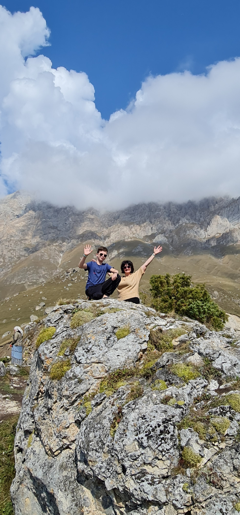 Ешь. Восхищайся. Люби. Путешествие по Кавказу. (180/230)