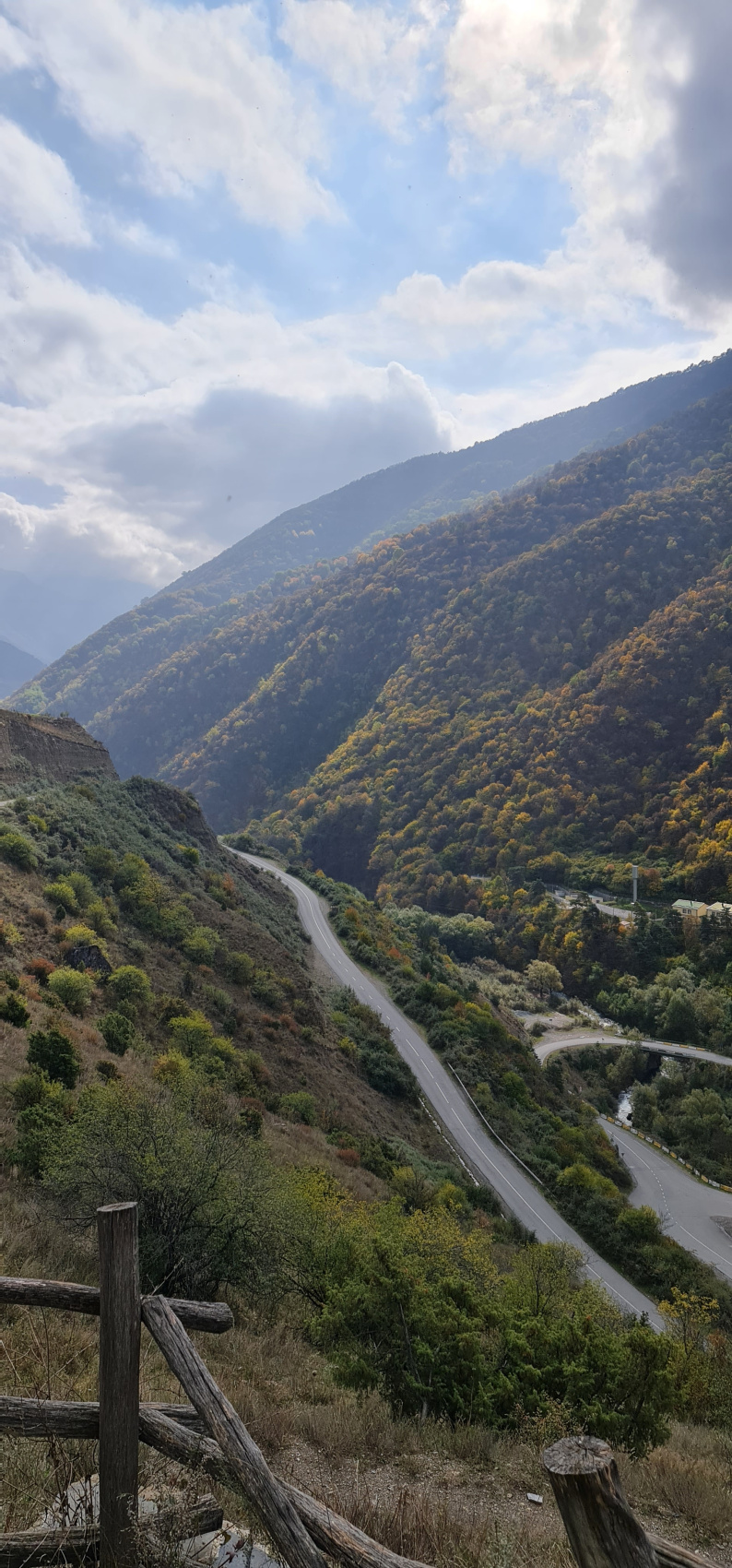 Ешь. Восхищайся. Люби. Путешествие по Кавказу. (126/230)