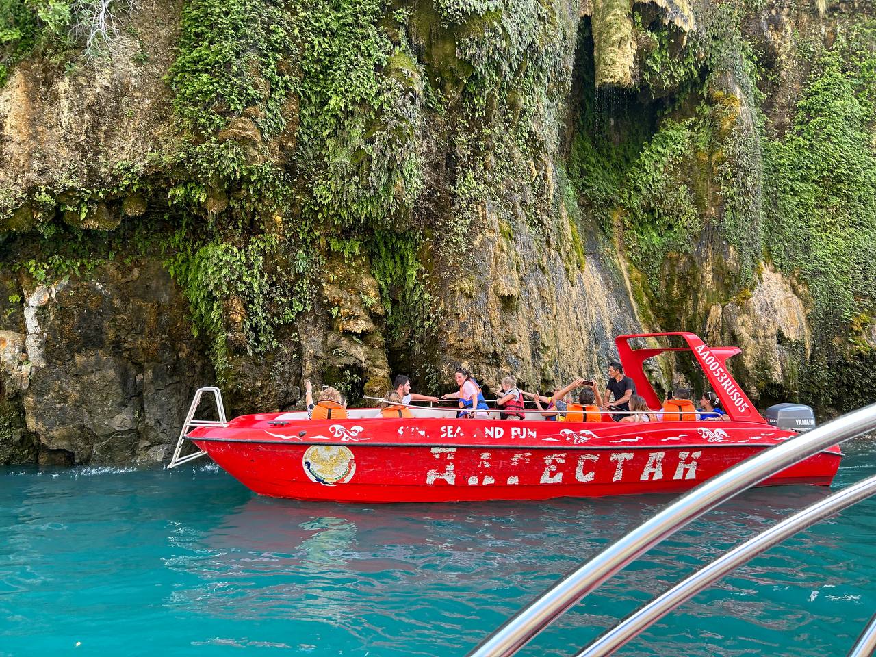 Ешь. Восхищайся. Люби. Путешествие по Кавказу. (48/230)