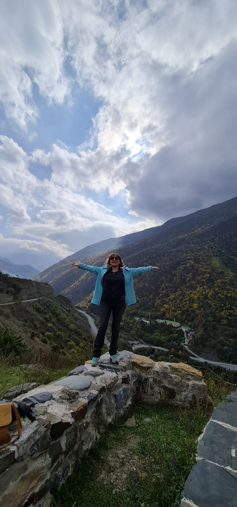 Ешь. Восхищайся. Люби. Путешествие по Кавказу. (119/230)