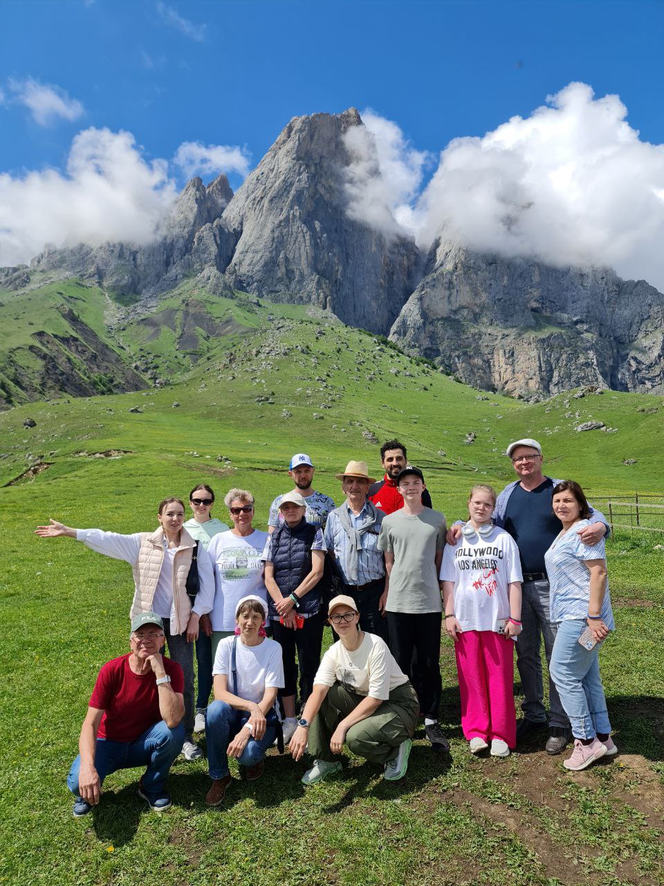 Ешь. Восхищайся. Люби. Путешествие по Кавказу. (76/230)