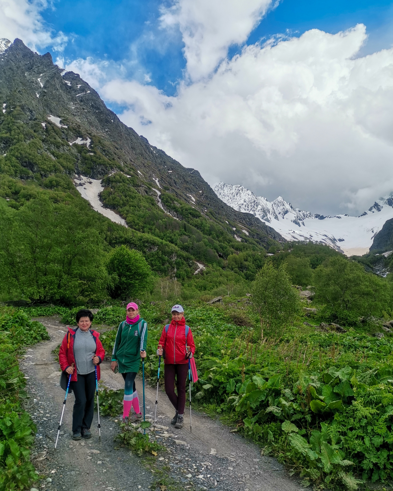 Перезагрузка. Три ущелья Домбая. 3 дня не тяжелого трекинга. (2/13)