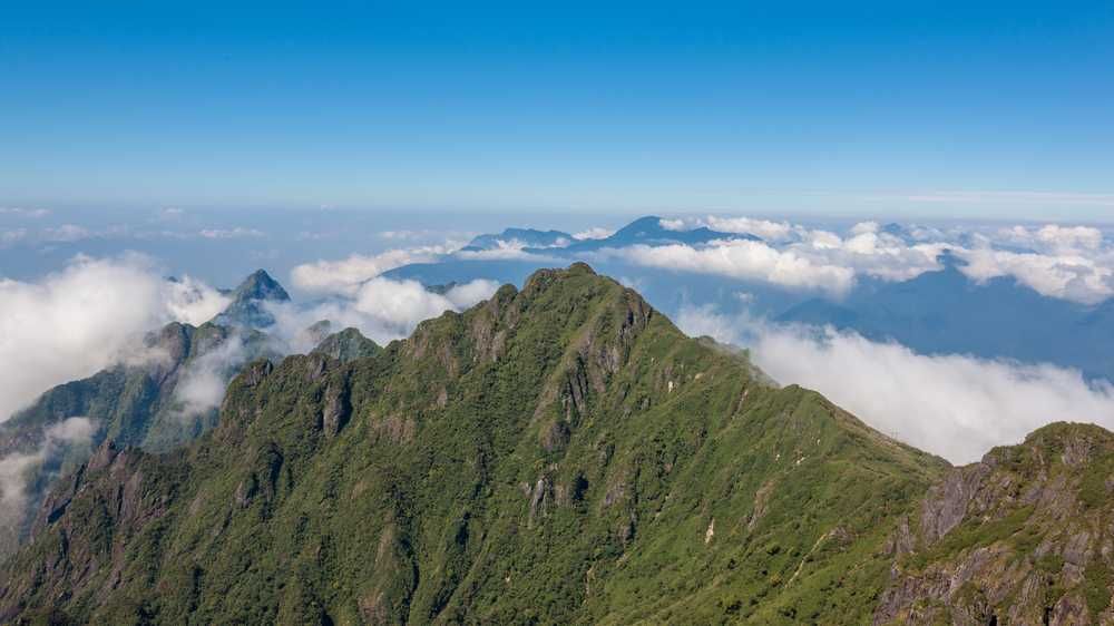 Весь Вьетнам: с Севера на Юг за 17 дней (11/81)