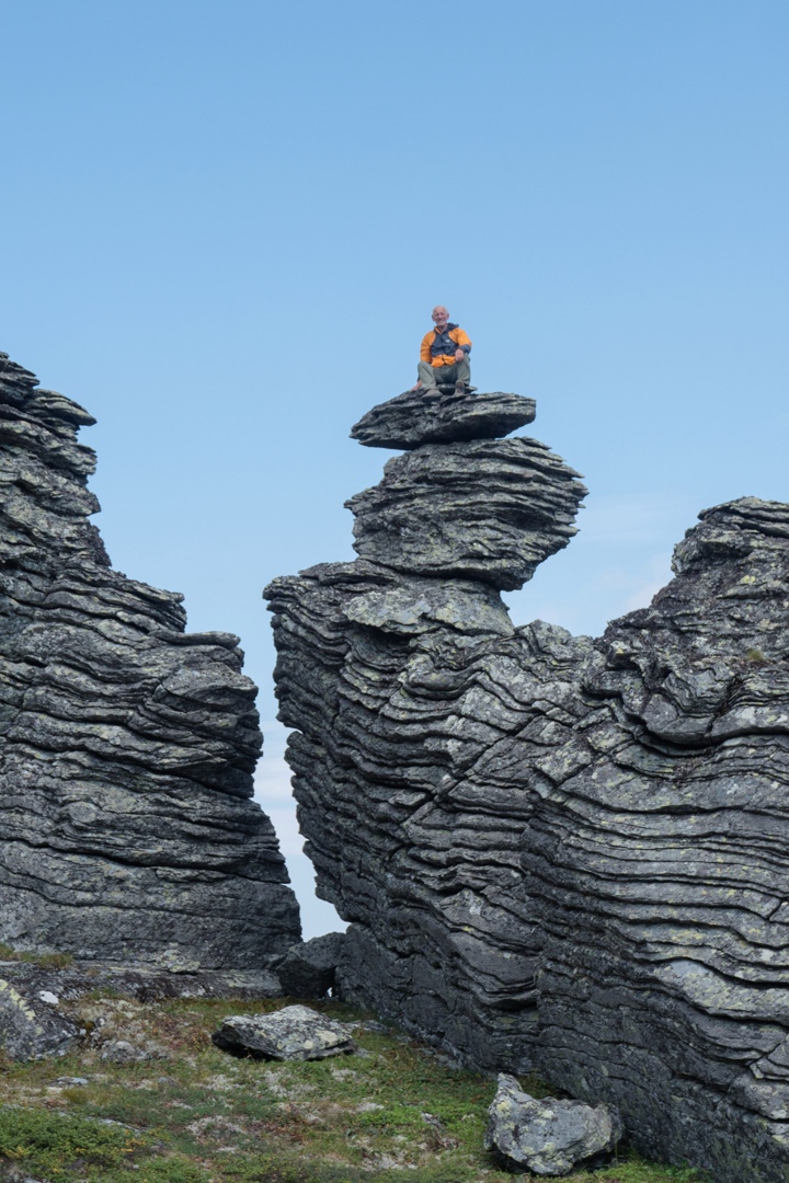 Комбинированный пеше-вертолётный тур на плато Маньпупунёр (15/50)
