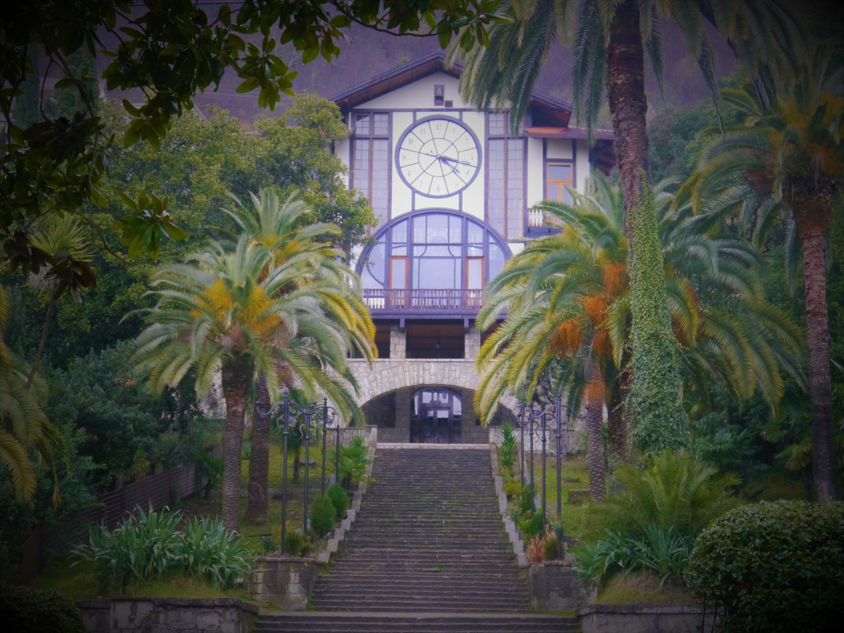 Большая душа маленькой Абхазии (4/88)