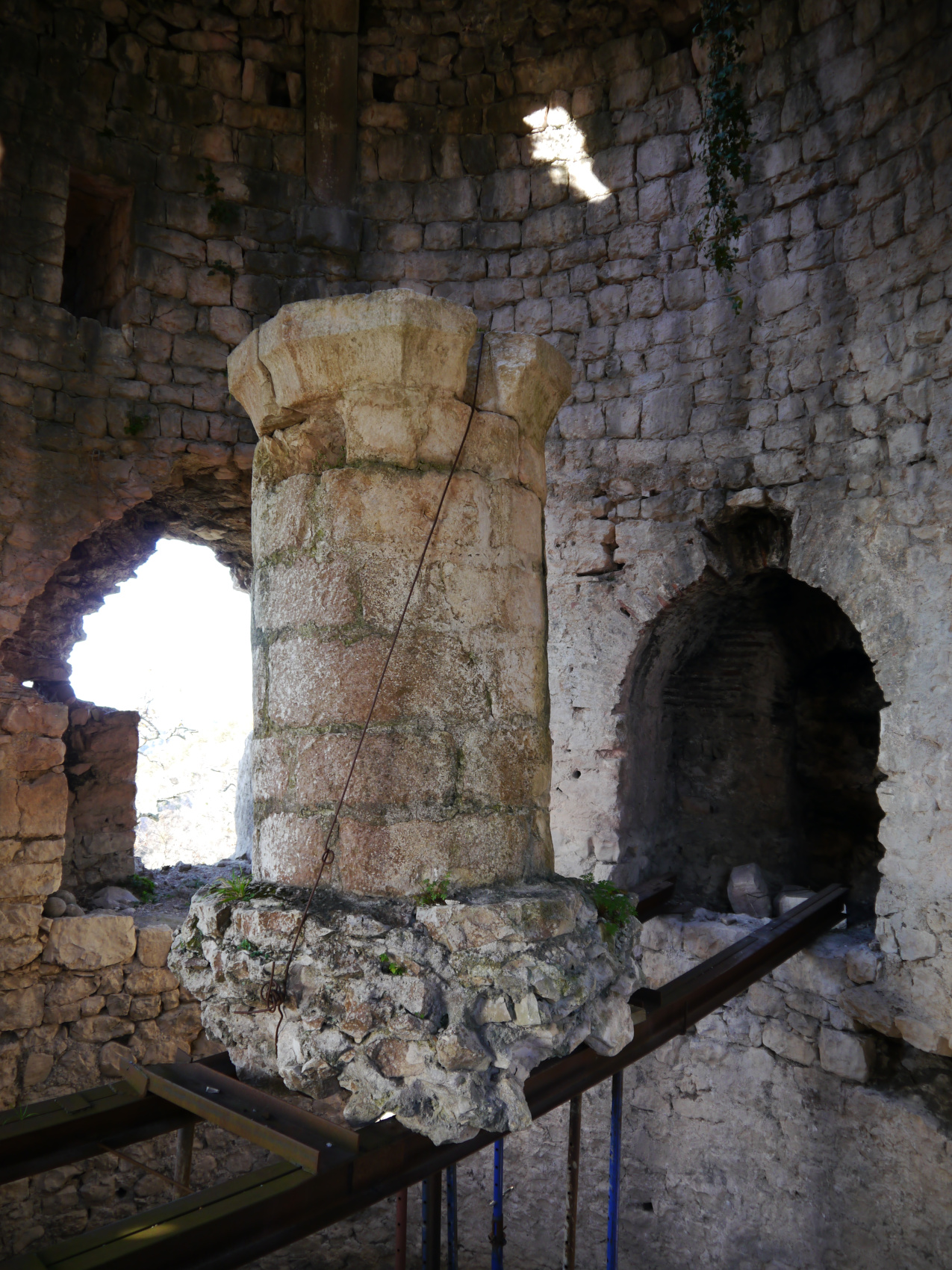 Большая душа маленькой Абхазии (15/88)