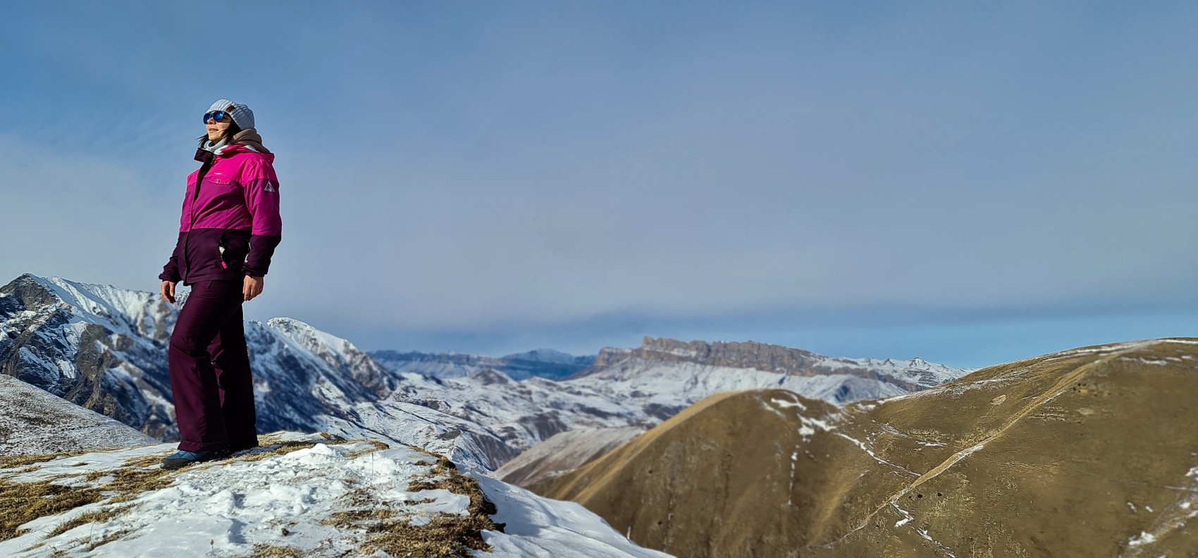 Вдоль хребта (8/74)