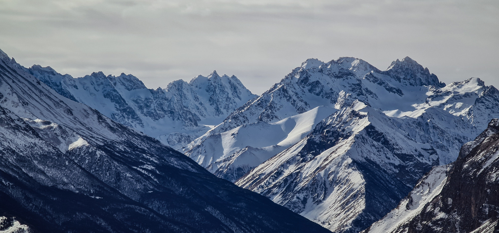 Вдоль хребта (9/74)