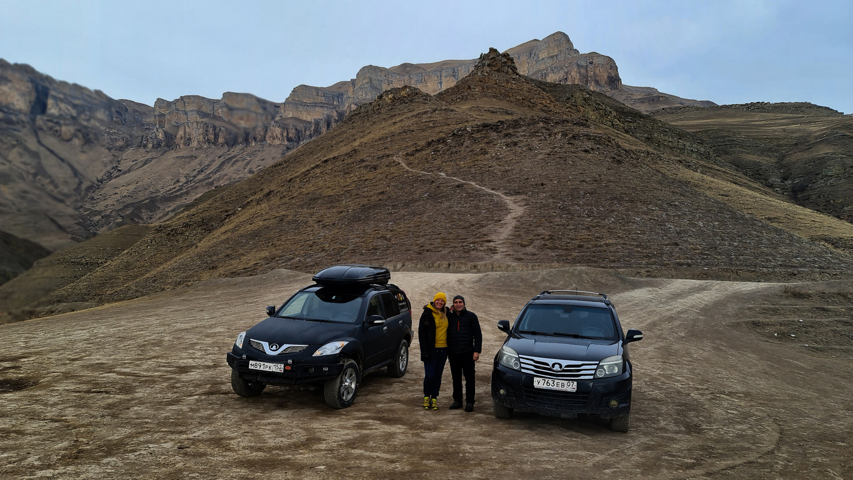 Вдоль хребта (12/75)