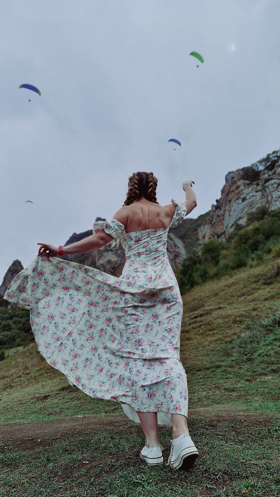 Вдоль хребта (15/74)