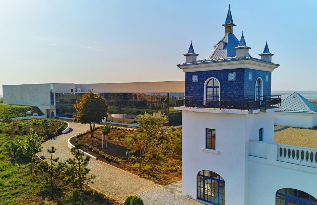 Тамань: вино, сыр и лотосы  винный тур на Таманский полуостров (3/62)