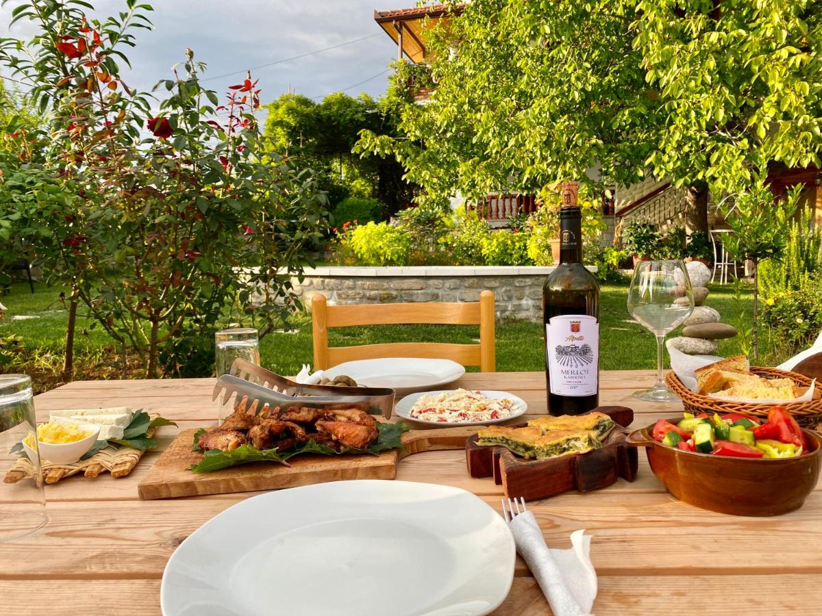 Летние мелодии Эпира.  Албанские и греческие ноты (5/37)