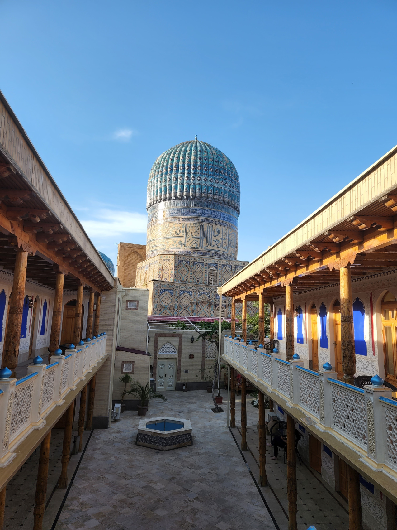 Новый Год   по-узбекски+ новогодний стол в ресторане+ обеды (2/36)