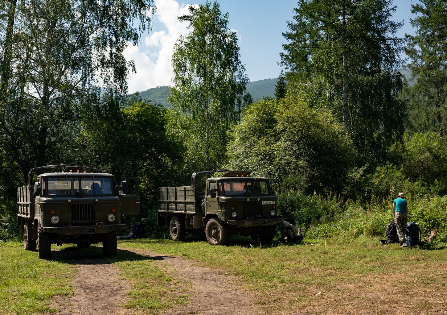Пеший поход к Белухе с вьючными лошадьми (23/50)