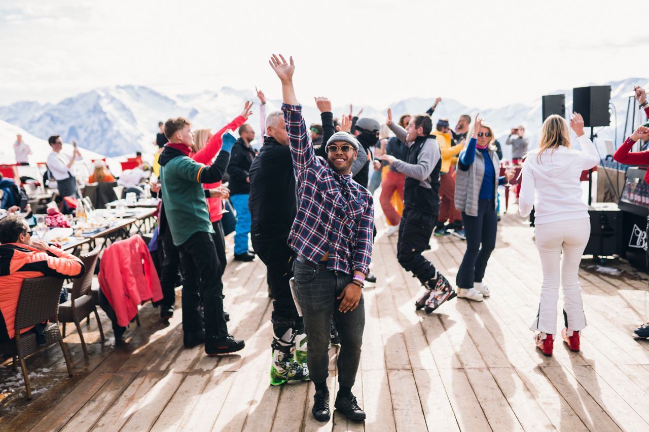 Tomorrowland Winter 2026 для компании от 6-10 человек (5/12)