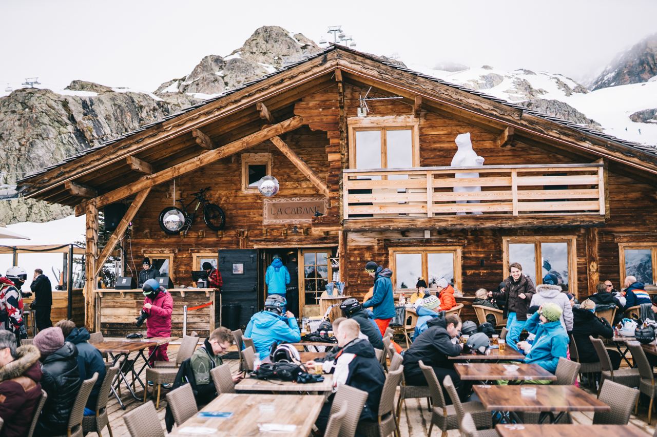 Tomorrowland Winter 2026 для компании от 6-10 человек (9/12)