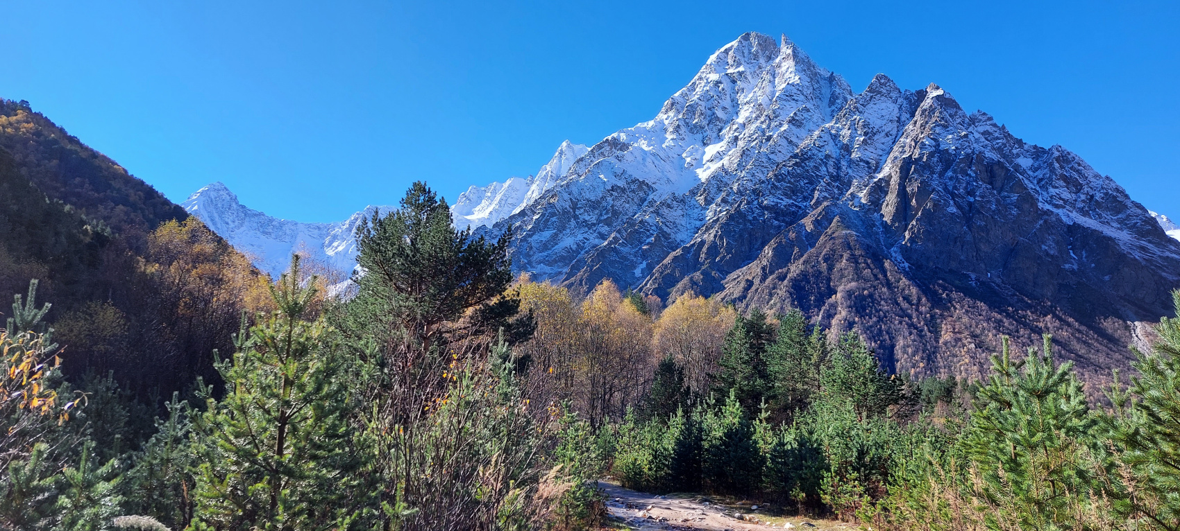 Треккинг в Чегемском ущелье. Приэльбрусье (3/78)