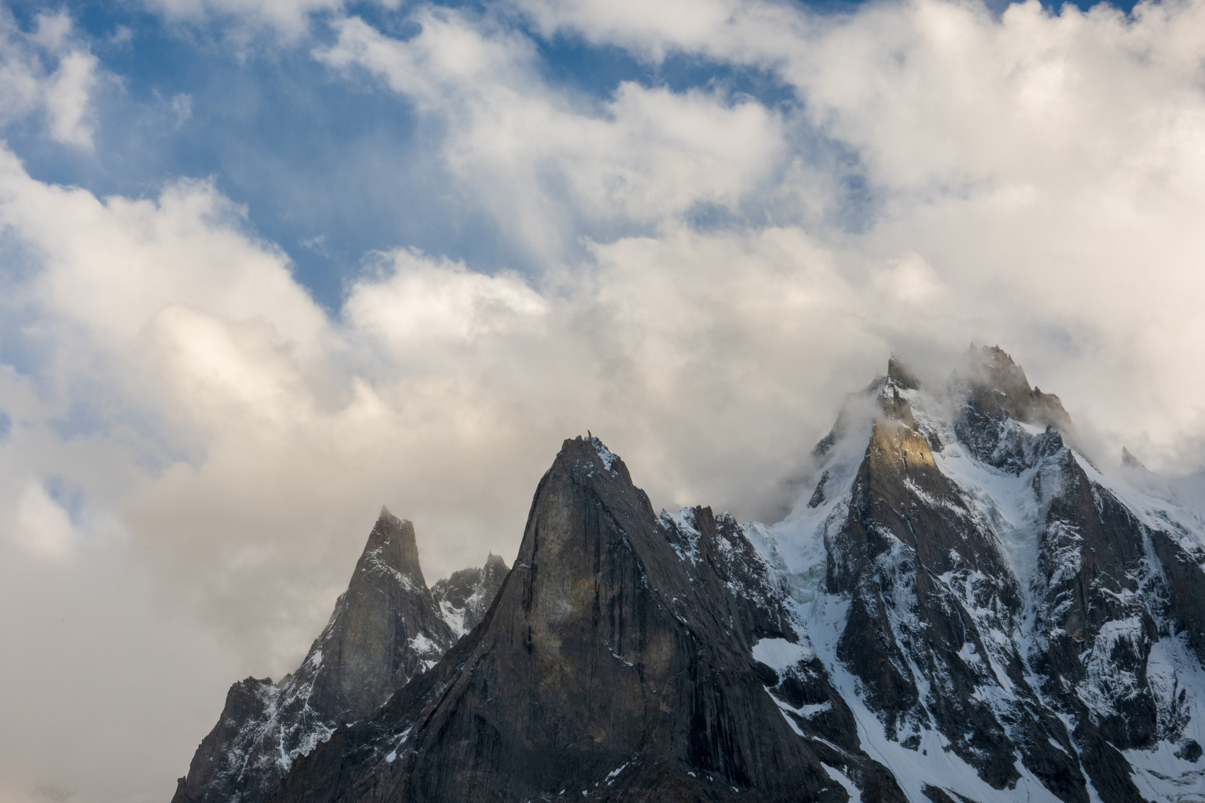 Поход в долину Чаракуса (поход в базовый лагерь K7) (10/52)