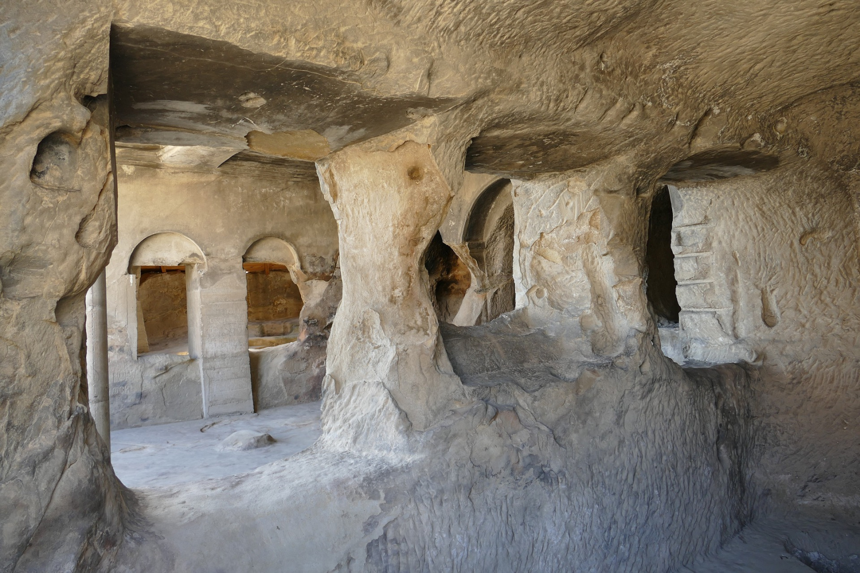 Вах!Тот самый тур по-грузински:Тбилиси+Боржоми+Кахетия+Казбеги.Встреча во Владикавк. (12/91)