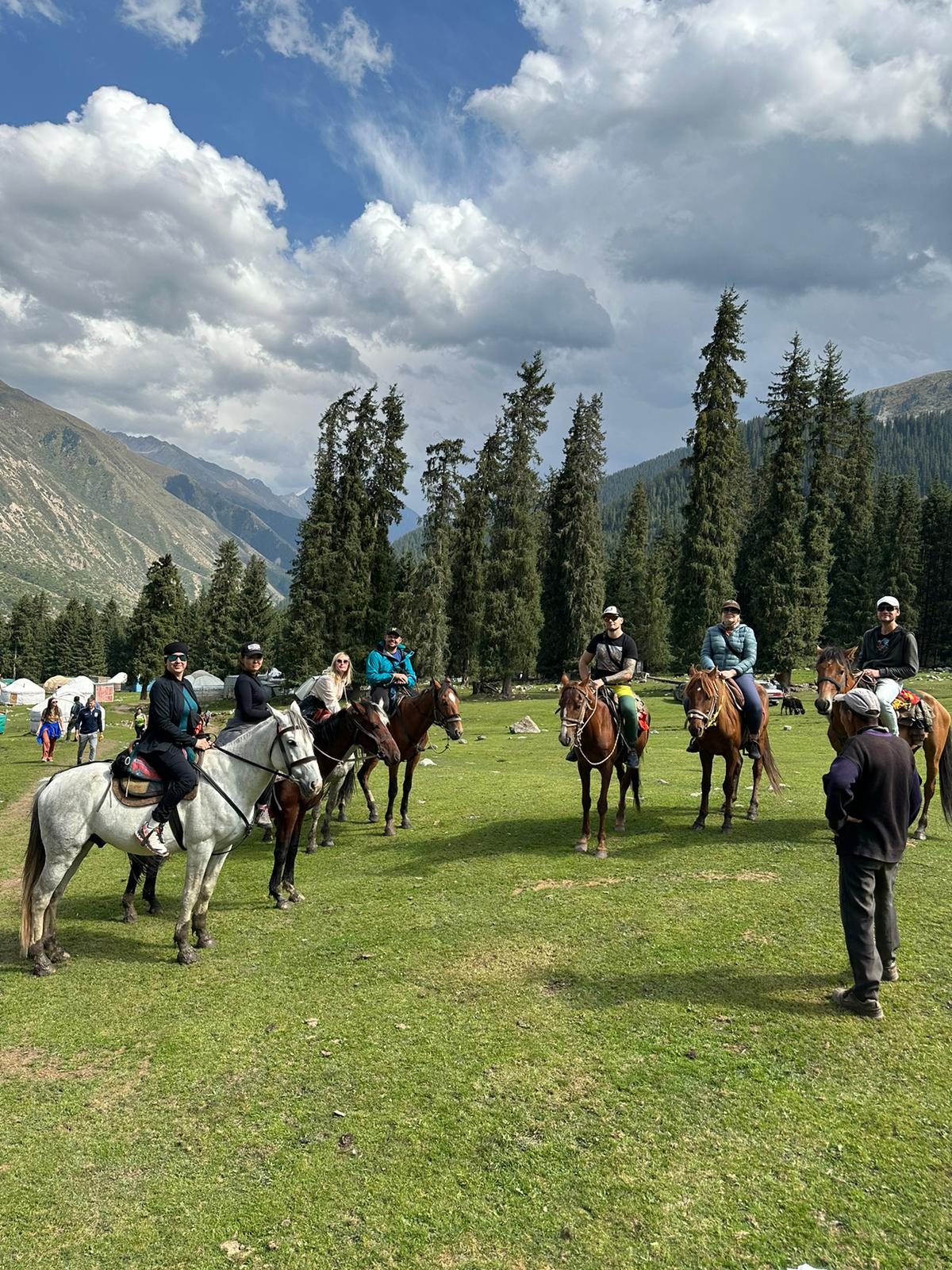 Маки Кыргызстана! Красивый тур весны. (6/64)