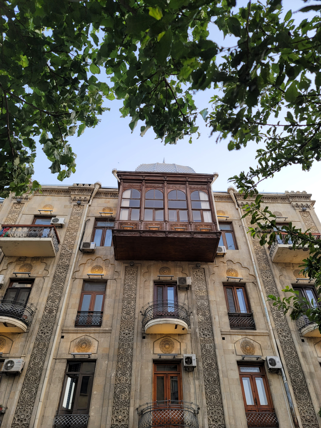 Салам, Баку! (10/81)