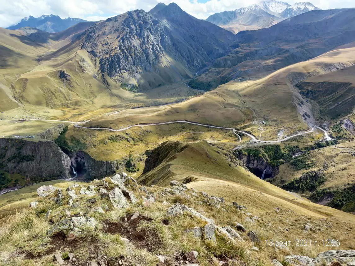 Идеальный отпуск в горах: топовые места Кавказа за неделю! (13/53)