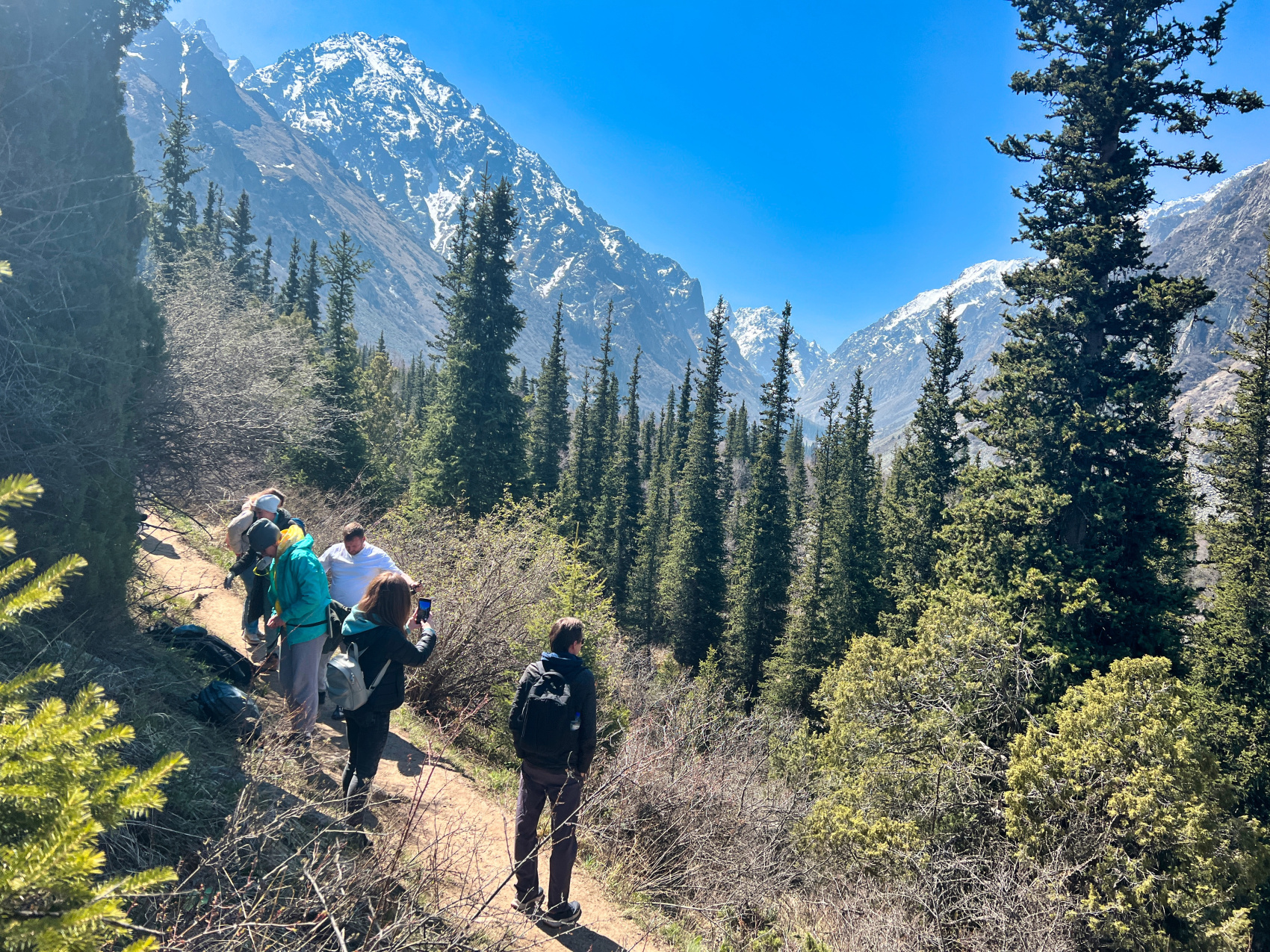 Киргизия на «All Inclusive»: небесные горы и озеро Иссык-Куль  (28/117)