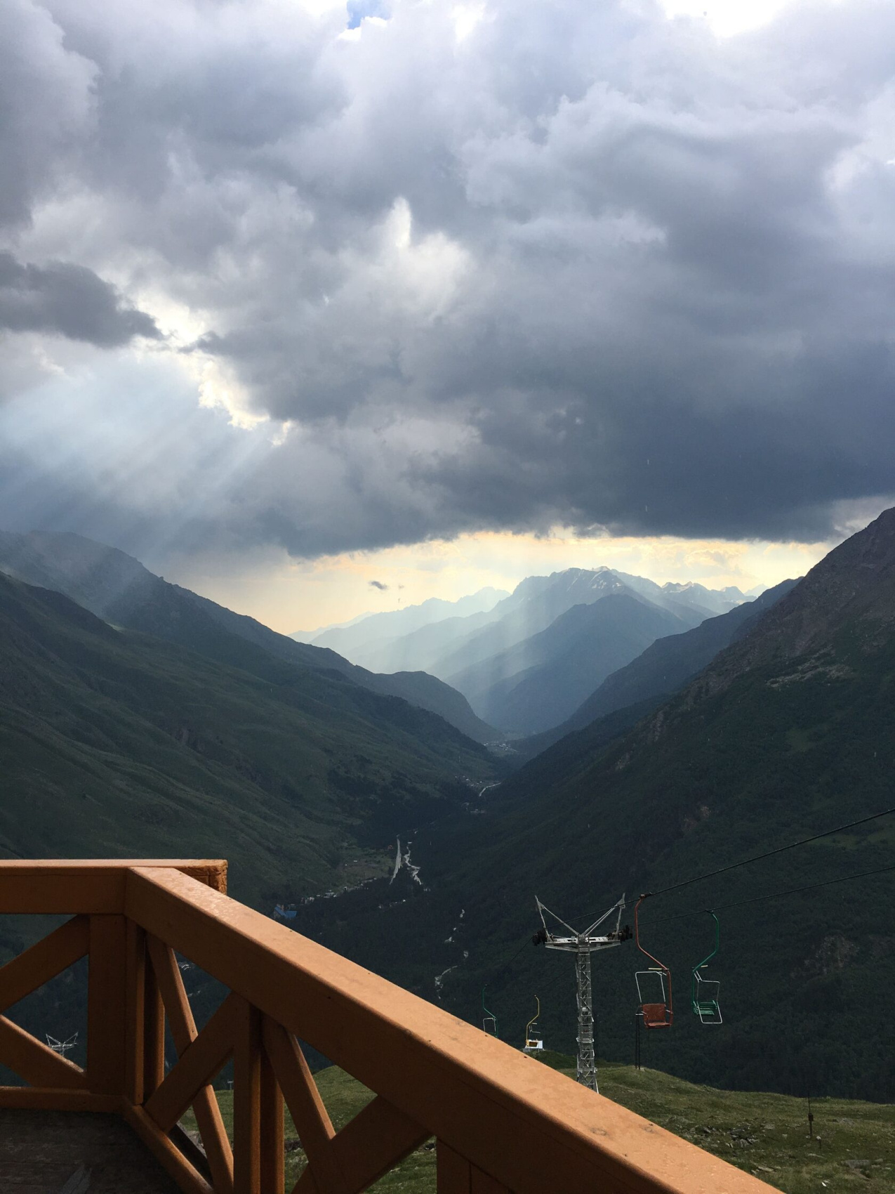 Сказочный Кавказ! Тур на 5 дней по самым живописным местам Приэльбрусья. (11/22)