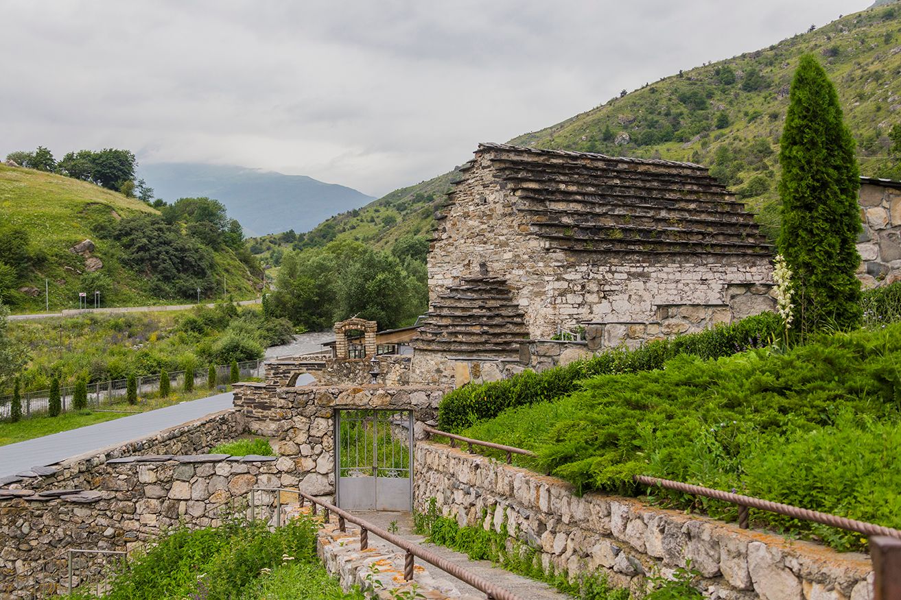 Активный тур. К ледникам и водопадам в горах Осетии