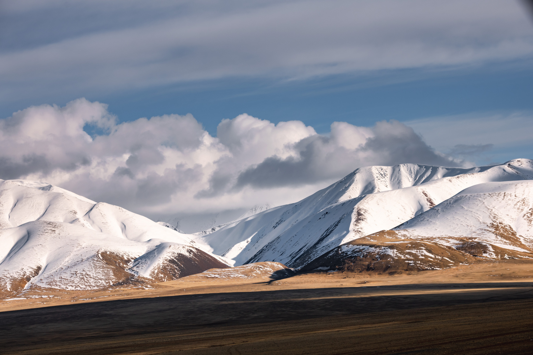 Большая Монголия. Горы, озера и пески (37/116)