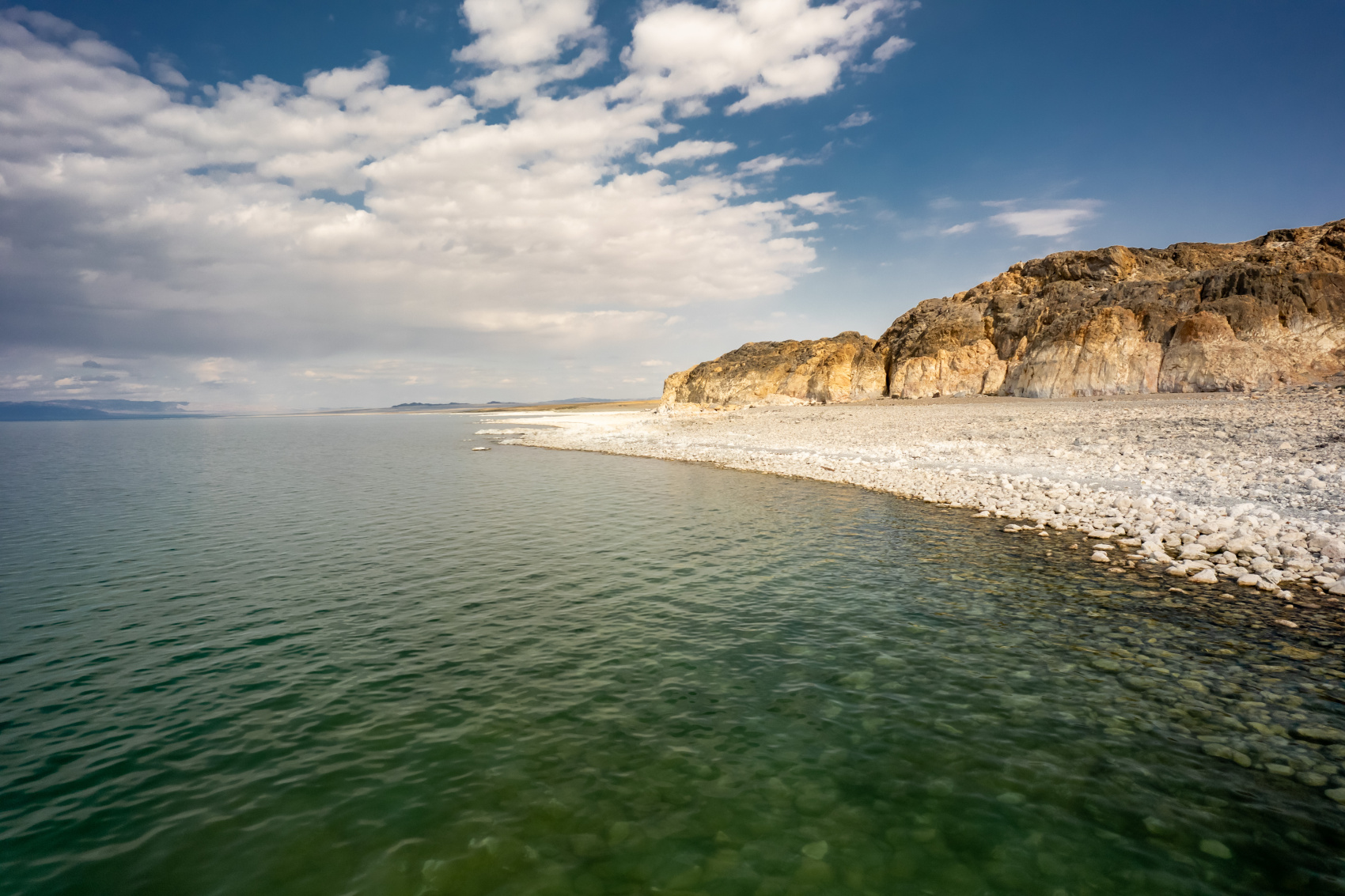 Большая Монголия. Горы, озера и пески (49/116)