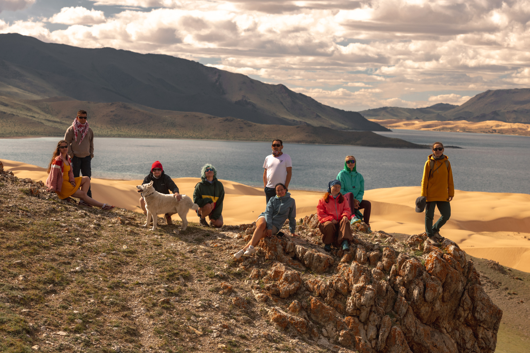 Большая Монголия. Горы, озера и пески (6/116)