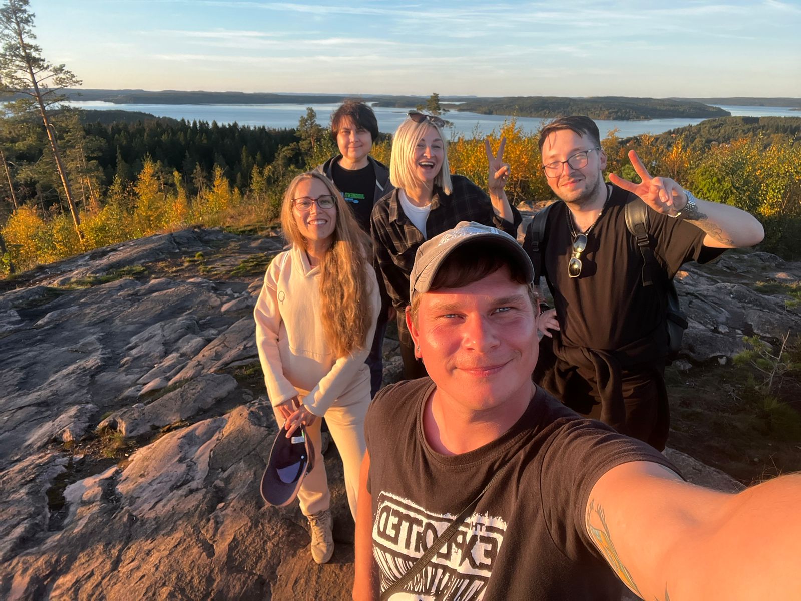 Уникальная Карелия: заповедные места , уютный глэмпинг и активности. Мини группа (22/45)