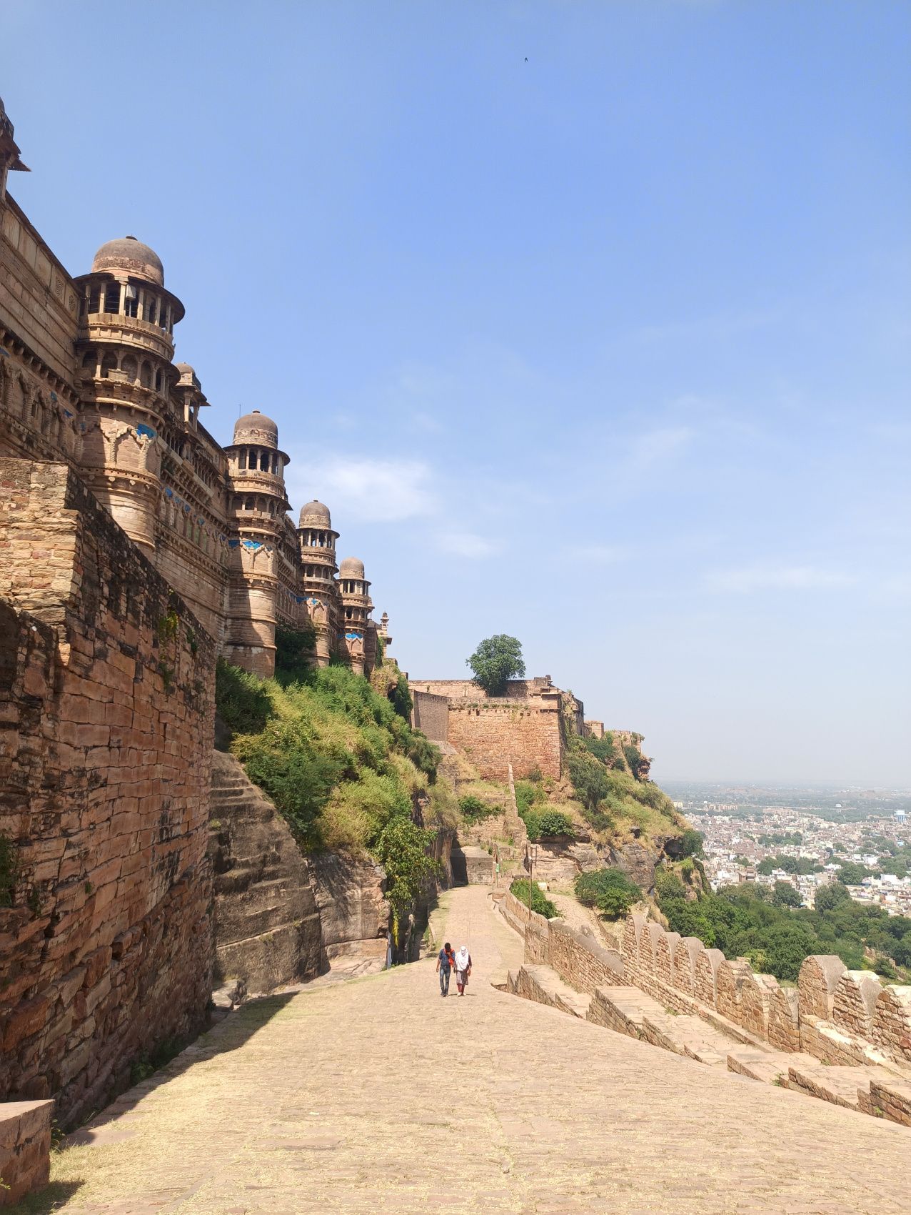 Нетипичный Золотой Треугольник (8/8)