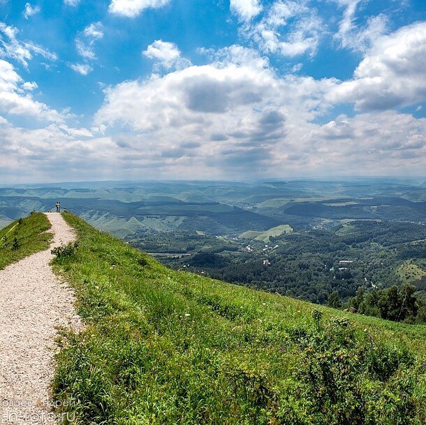 Комфортное Приэльбрусье с севера и юга (11/139)