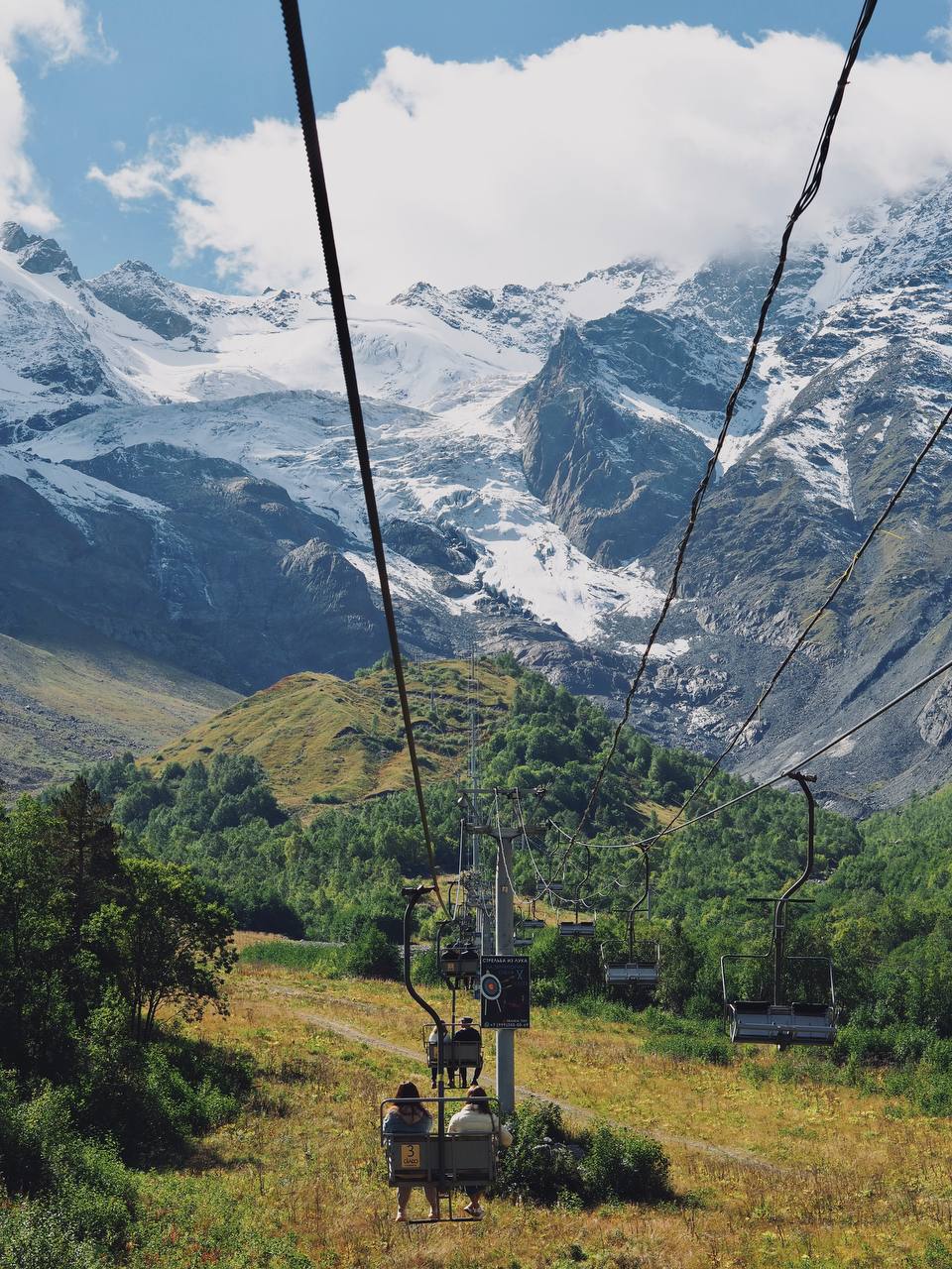 Чечня, Осетия и Ингушетия за 5 дней: город мертвых, башни, пироги и горы (4/24)