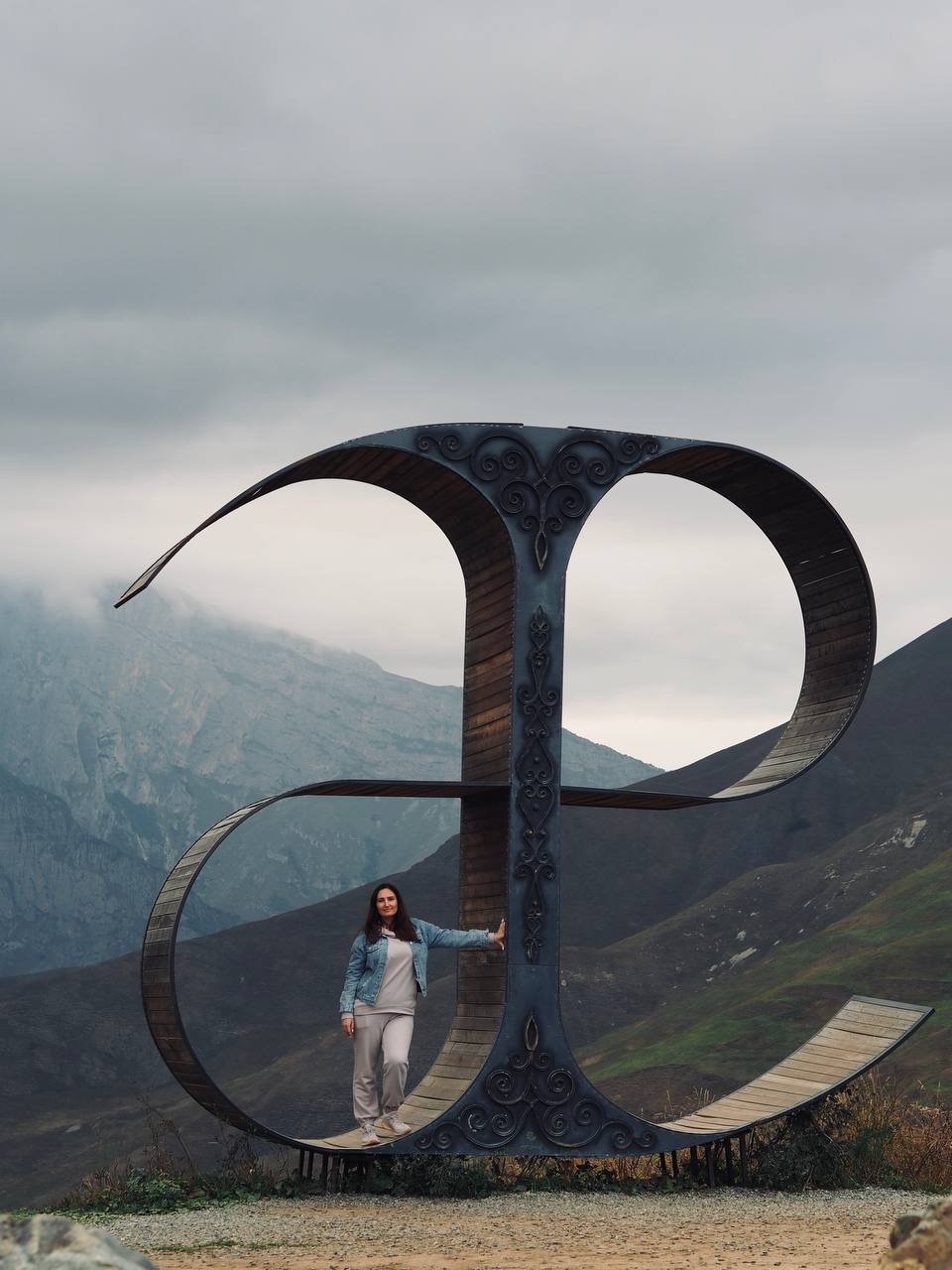 Чечня, Осетия и Ингушетия за 5 дней: город мертвых, башни, пироги и горы (13/24)