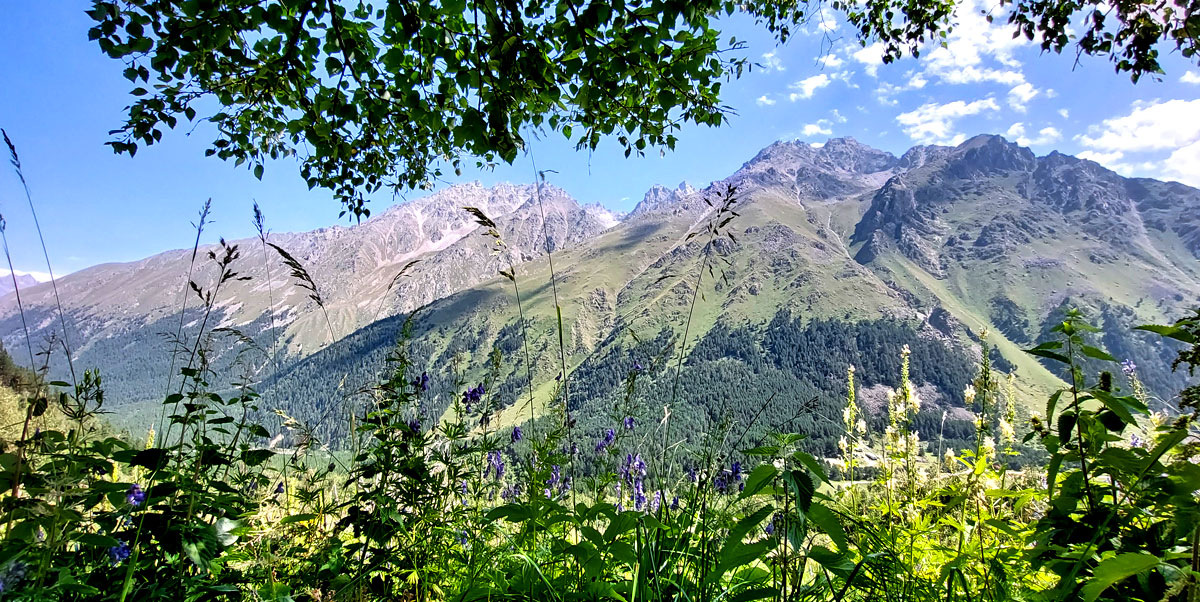 Треккинг к горе желаний Уллу-Тау (8/95)