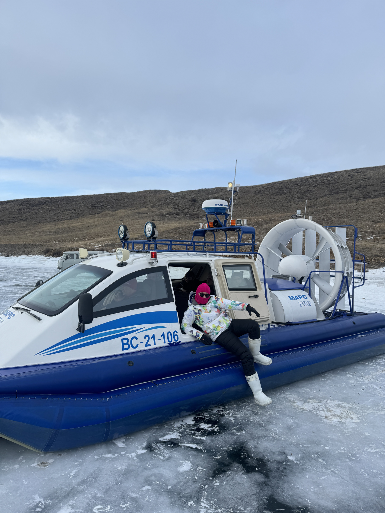 Ледовое сафари на Байкале! (9/21)