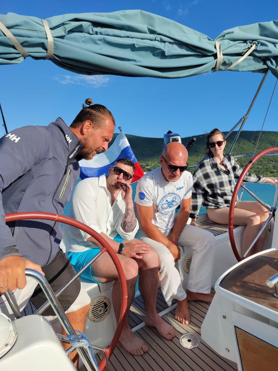 Каникулы под парусом! На яхте в Крыму. (5/33)