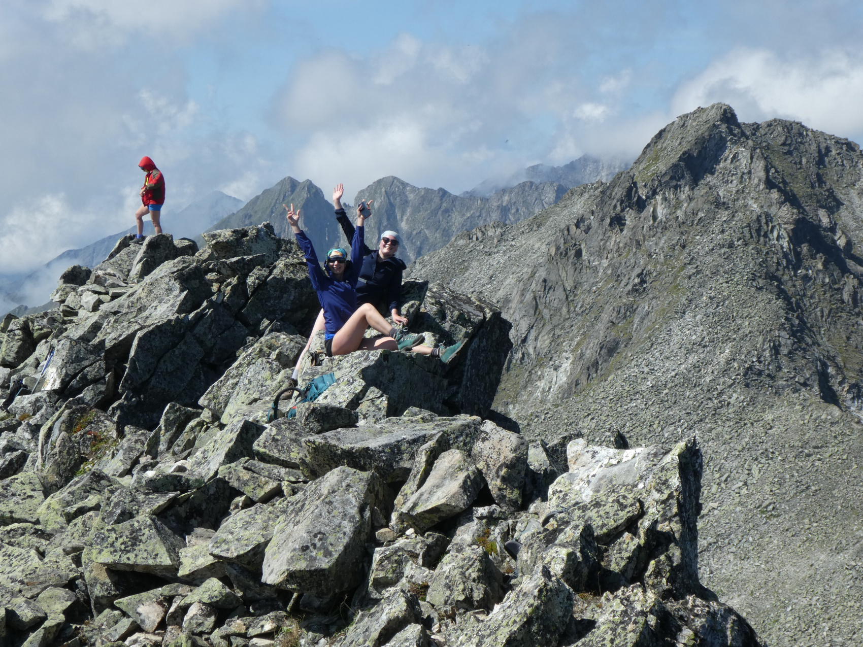 Горный лагерь в Восточных Саянах + Байкал.   (22/49)