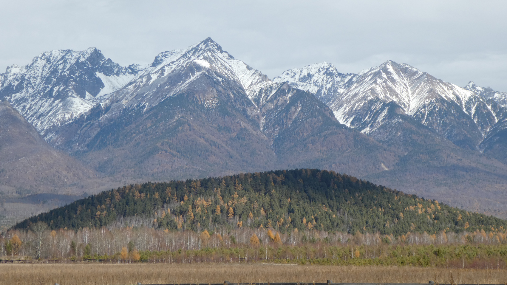 Горный лагерь в Восточных Саянах + Байкал.   (38/49)