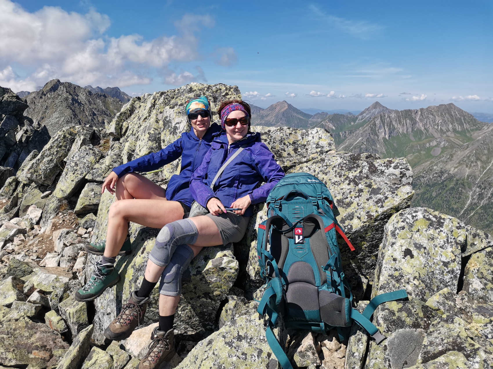 Горный лагерь в Восточных Саянах + Байкал.   (20/49)