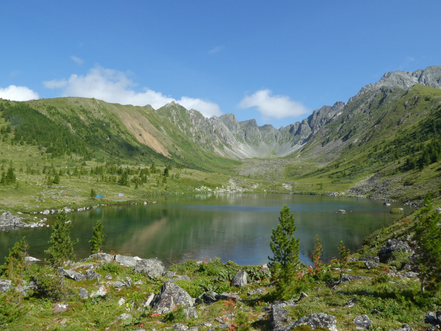 Горный лагерь в Восточных Саянах + Байкал.   (16/49)