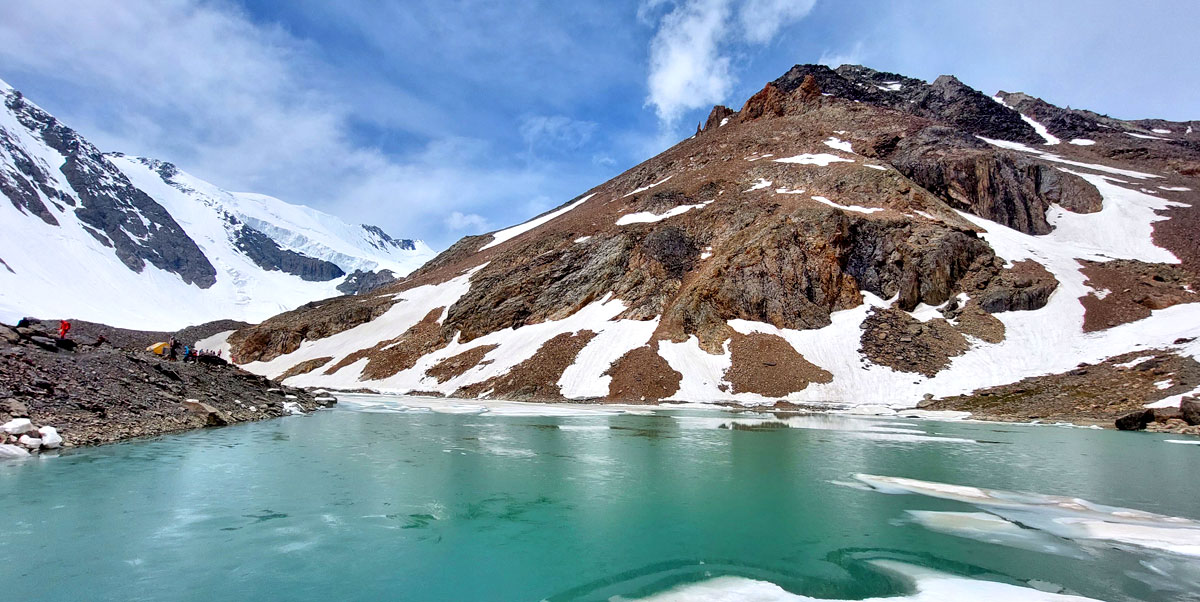 Горный лагерь на Алтае. Ущелье Актру (18/63)